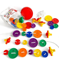 Игра на сенсомоторное развитие "Гигантские пуговицы и веселая шнуровка"" - «globural.ru» - Архангельск