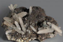 Андрадит (гранат) с кварцем - «globural.ru» - Архангельск