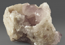 Кварц аметистовый с кальцитом - «globural.ru» - Архангельск