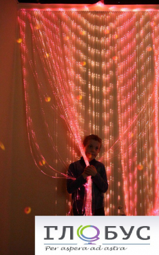 Мерцающий занавес в комплекте с источником света (ширина: 240 см количество нитей: 120 штук) - «globural.ru» - Архангельск